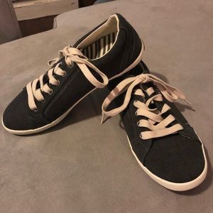 NWOT Taos Star Charcoal Gray Canvas
